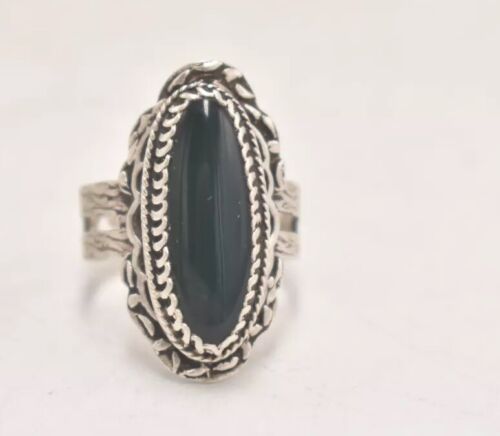 Vintage Sterling Silver Chrysoprase Green Chalcedony Ring Size Q, 7.70g