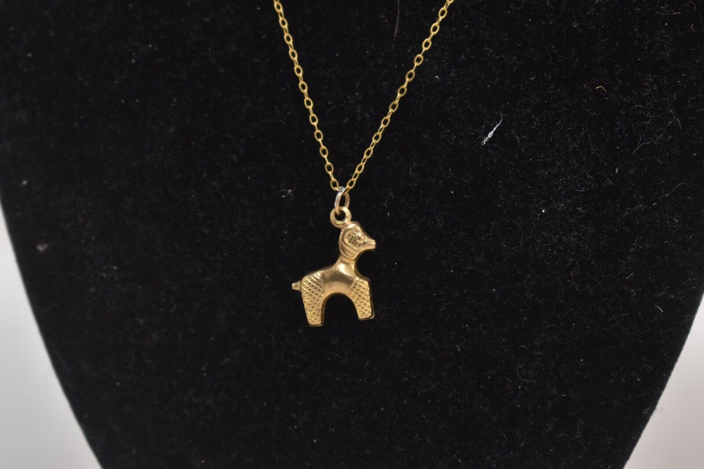 Vintage 9ct Yellow Gold Poodle Dog Pendant Necklace 46cm - Hallmarked